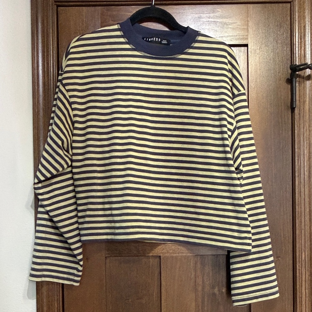 Lioness Stripped Long Sleeve